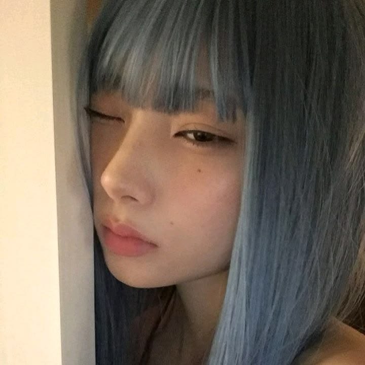 s77
