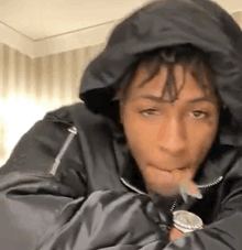 𝚓̷𝚊̷𝚗̷𝚜̷